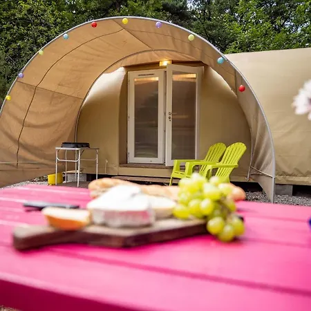 Camping Bois de St Hilaire Chalandray Extérieur photo