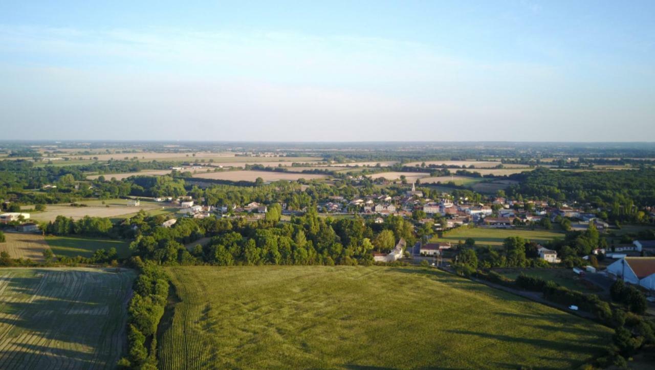 Bois De St Hilaire * Chalandray